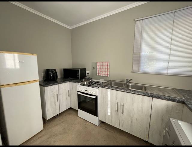 5 BEDROOM HOUSE FOR SALE IN COWIES HILL